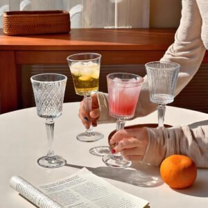 Hot Selling Custom Logo Champagne Flutes, Luxury Handmade Crystal Red Wine Glass Goblet 300ML for Wedding Party Wholesale