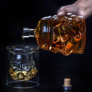 750ML Whiskey Decanter Glass Bottle Decanter with 2 150ml Glass Cup Set Is Suitable for Wine Spirits Whiskey Bourbon Brandy